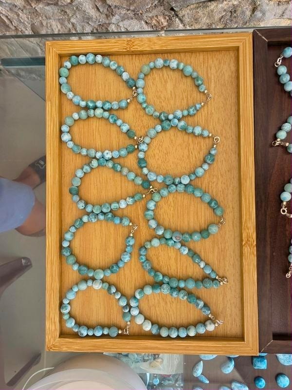 Pulsera de piedras de larimar engastadas en plata .925